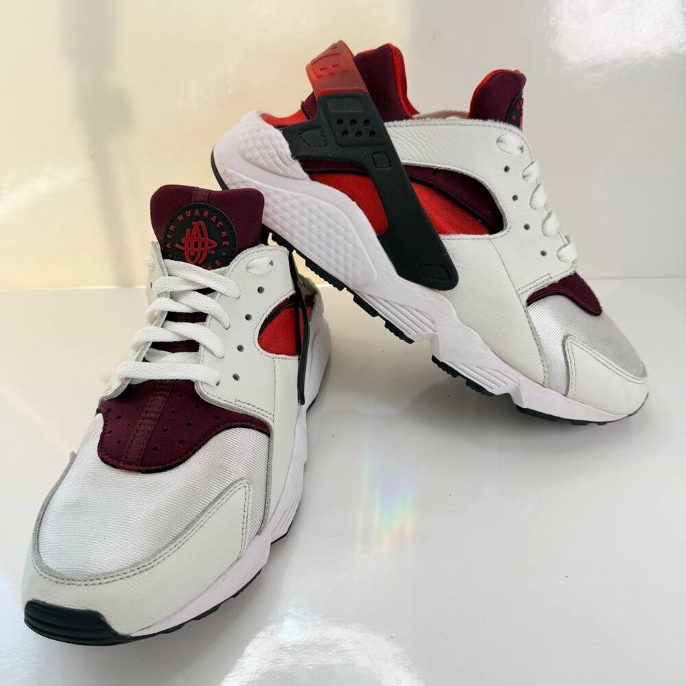 Nike Air Huarache – Men`s Size US 10 / EU 44